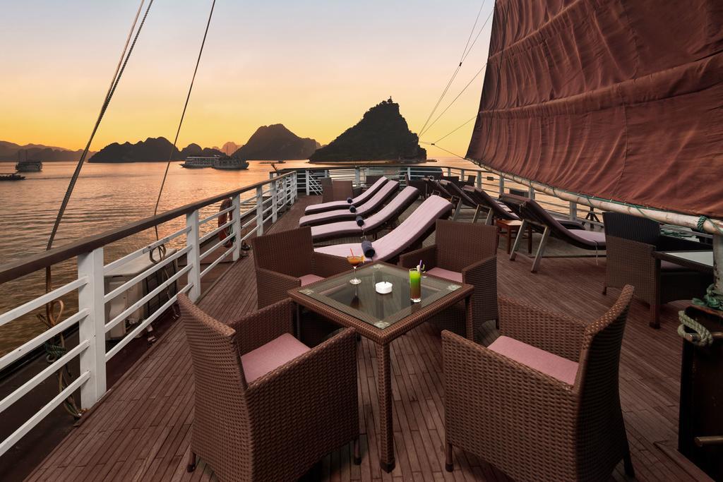 Отель Halong Glory Legend Cruise Халонг Экстерьер фото