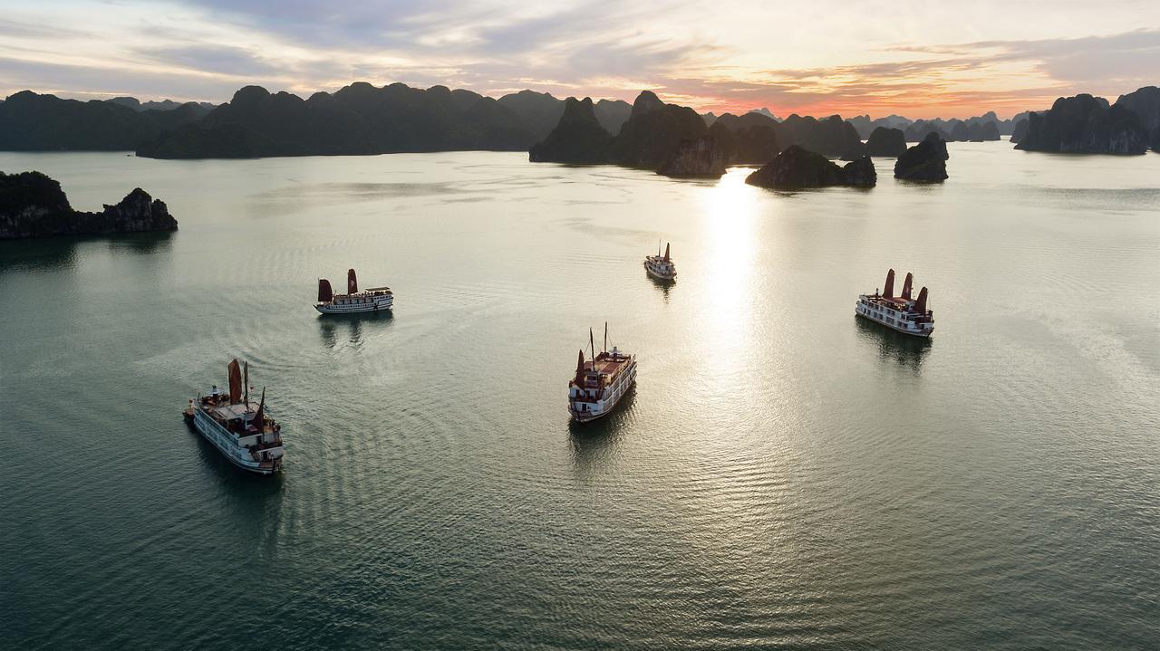 Отель Halong Glory Legend Cruise Халонг Экстерьер фото